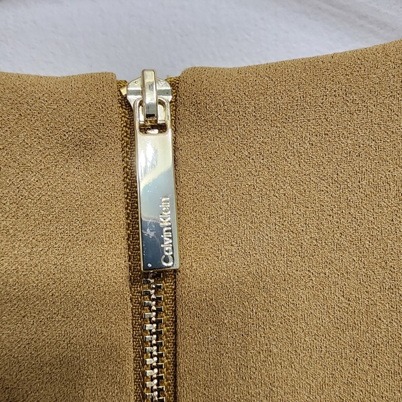 Sold - Picture 3 of 8